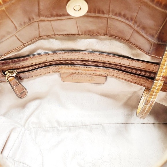 Michael Kors VTG Classic Hamilton Tumbled Leather Bag EUC - Picture 8 of 8